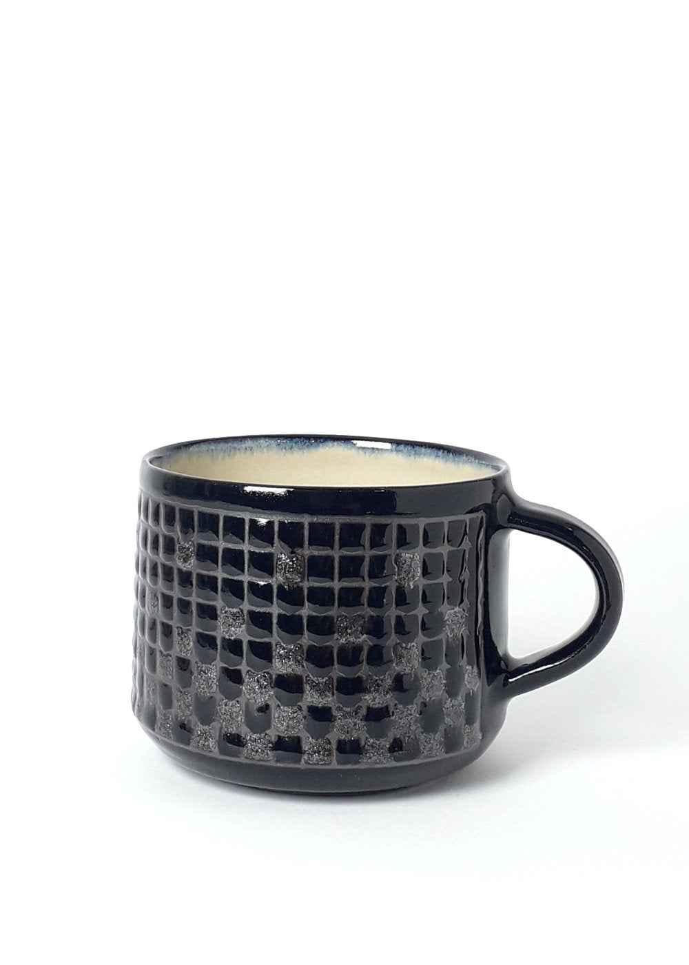 "Light and Dark" sensory cup