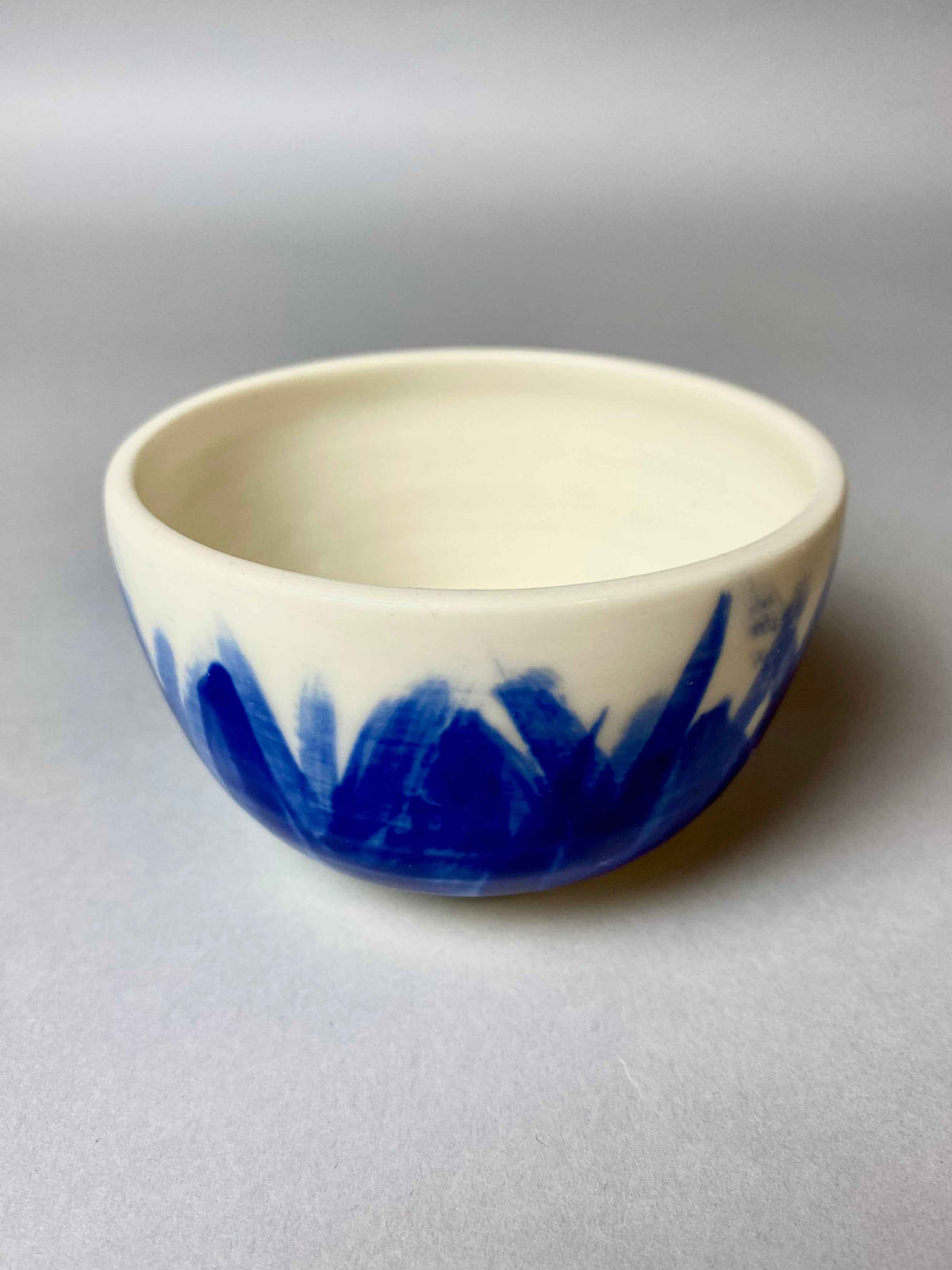 Czarka z porcelany malowana nr 4