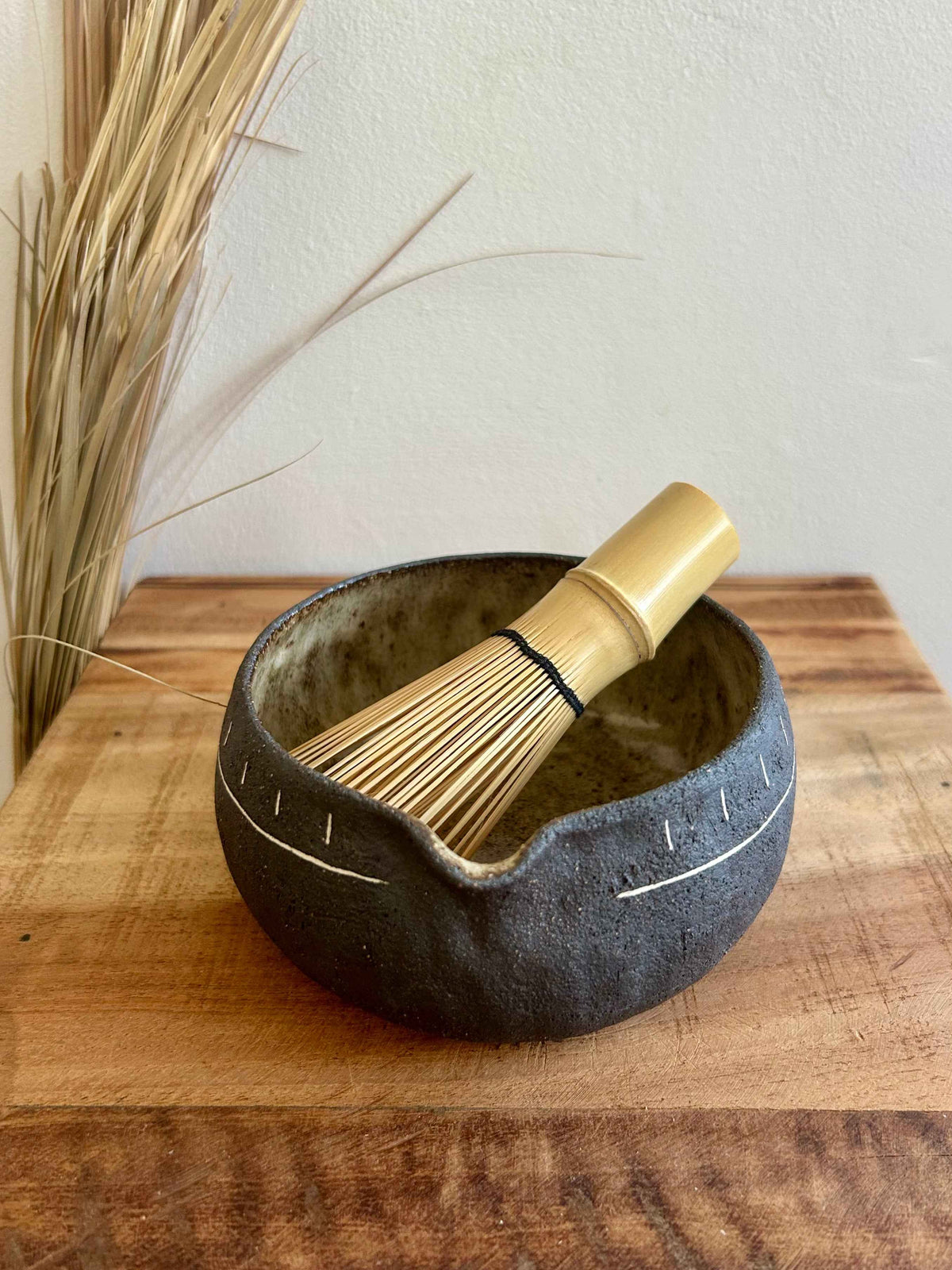 Czarka do Matcha – Ręcznie Robiona Ceramika | Seria White Horizon 330ml