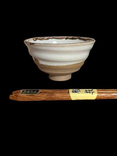 Set of two small bowls with chopstick rests. Kobachi + Hashioki