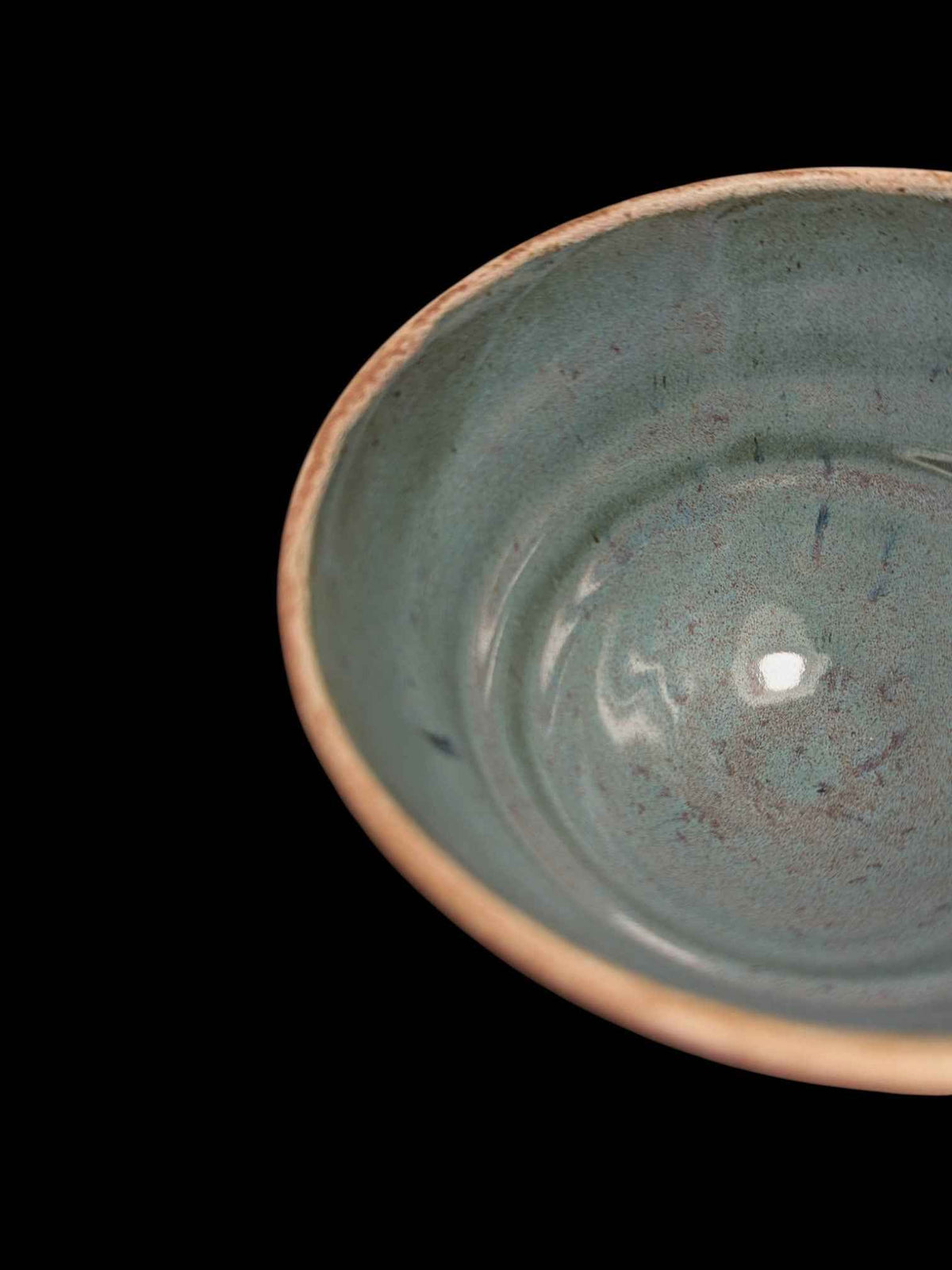 A set of two rice bowls with chopstick rests. Donburi + Hashioki