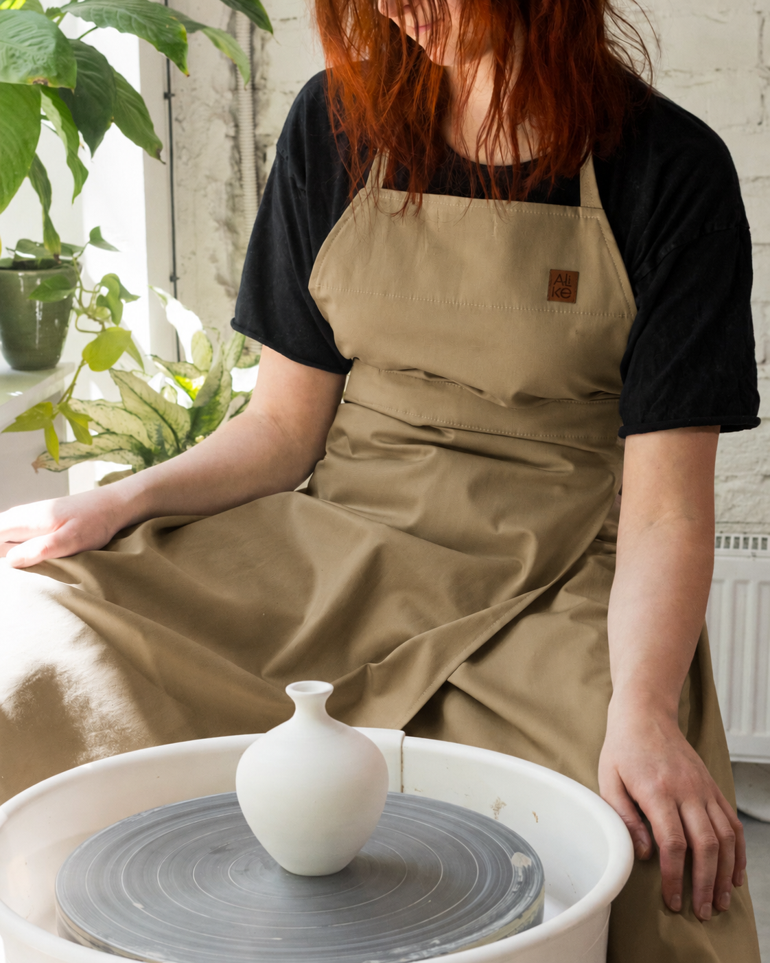 Fartuch garncarski Olive Sand bez kieszeni - Alike Pottery Studio
