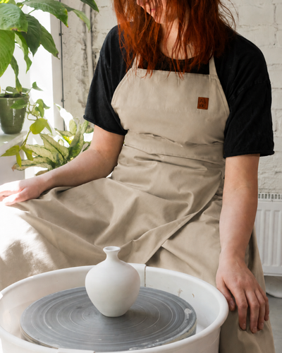 Fartuch garncarski Linen beige bez kieszeni - Alike Pottery Studio