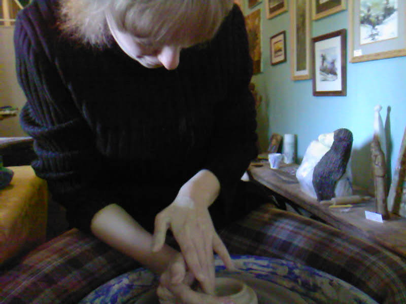 Alike Pottery Studio – ceramika, warsztaty i rękodzieło
