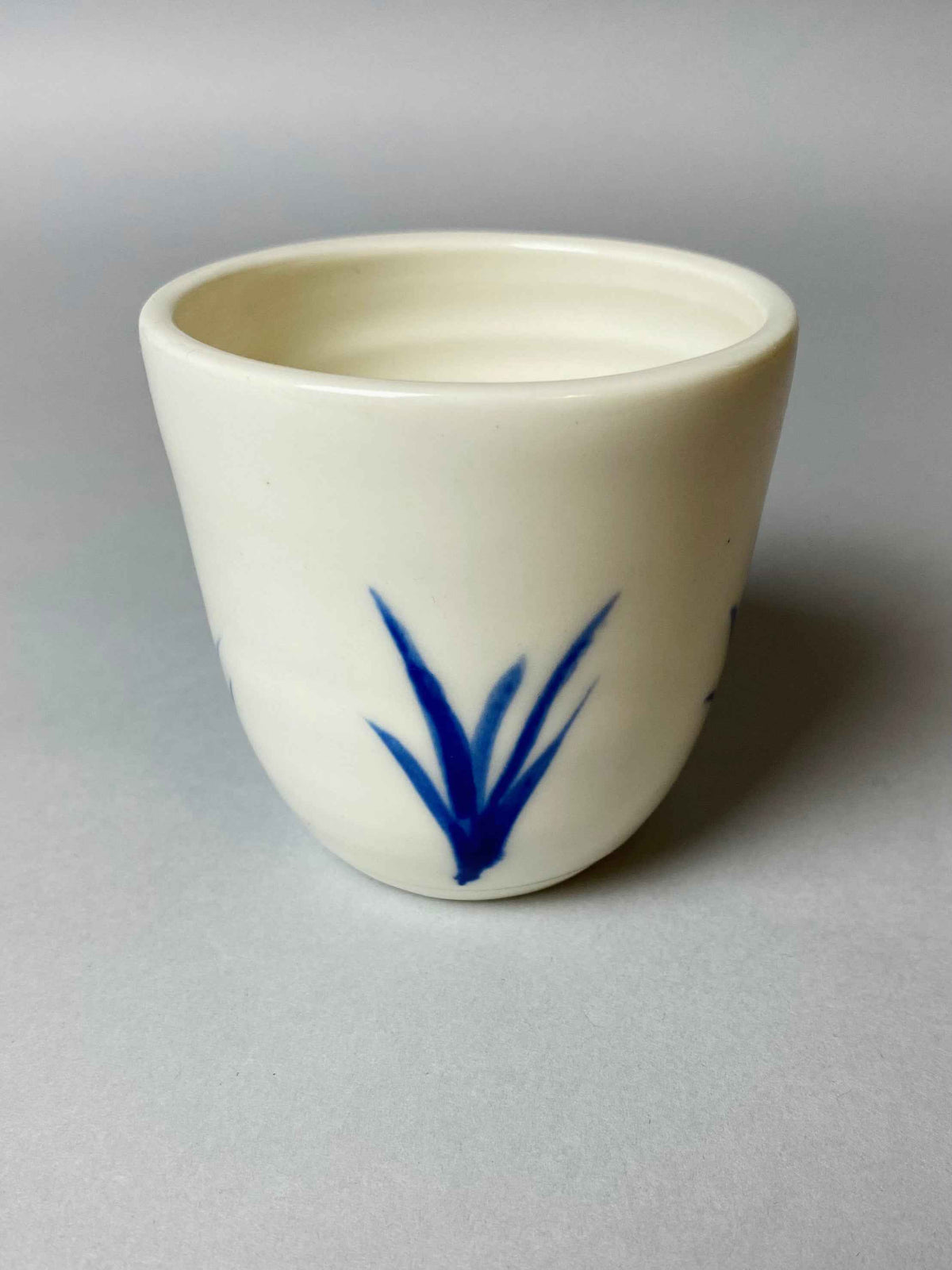 Painted porcelain cup No. 3
